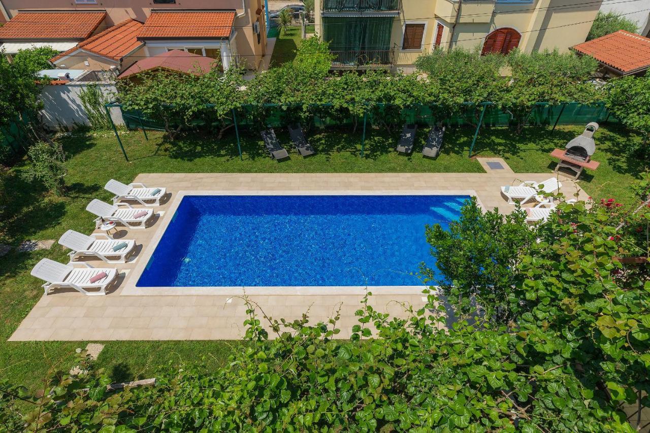 Villa Toni Umag Ngoại thất bức ảnh